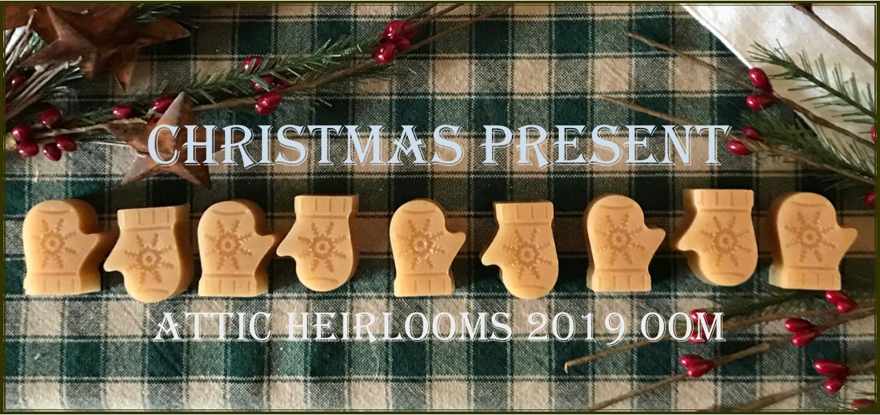 Attic Heirlooms 2019 Ornament of the Month
