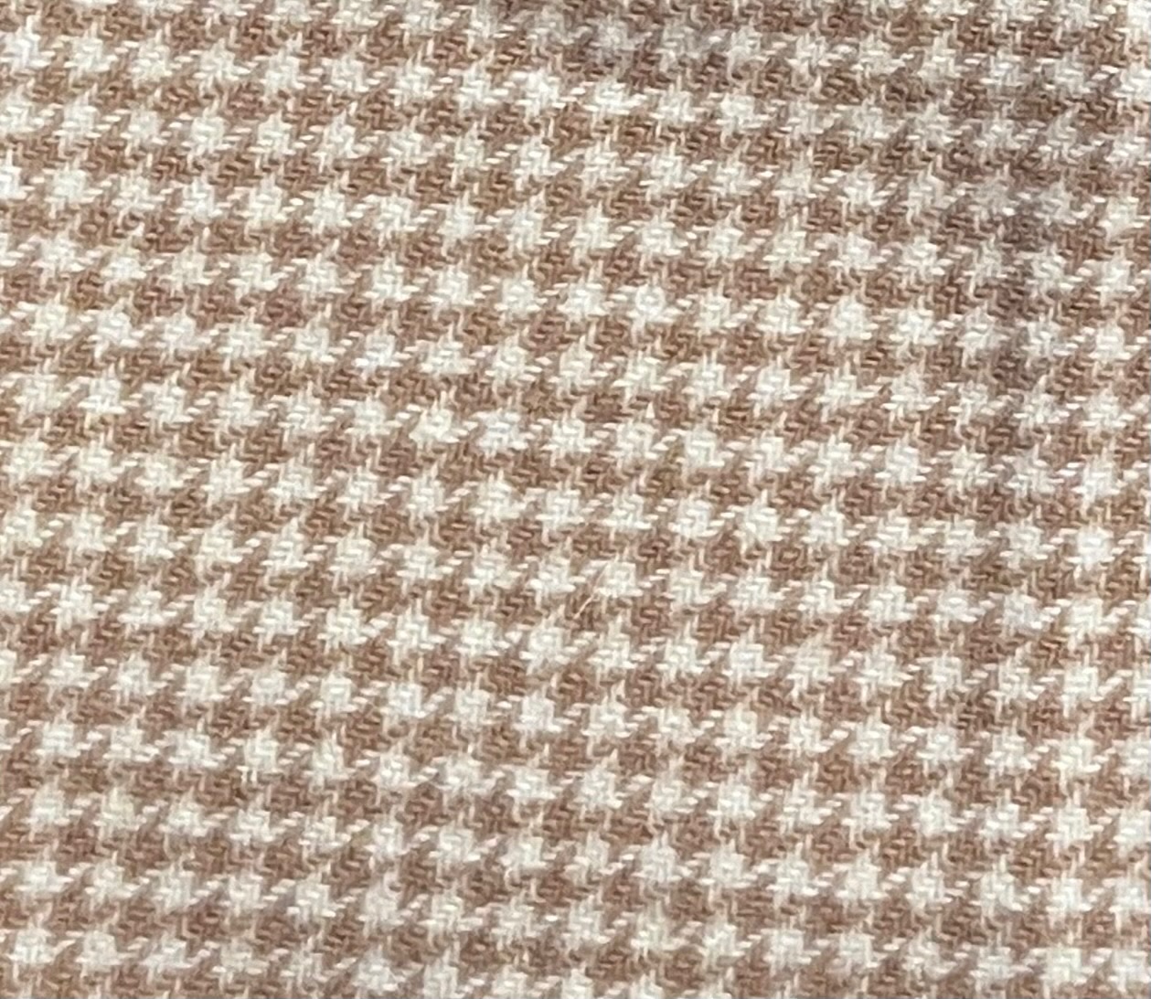 TAN/CREAM HOUNDSTOOTH