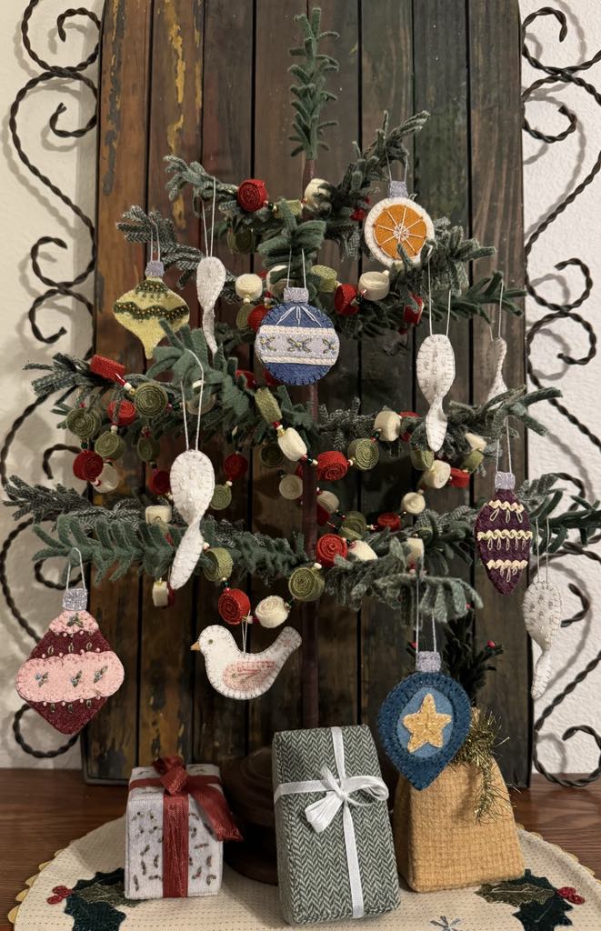 ATTIC HEIRLOOMS 2024 ORNAMENT OF THE MONTH